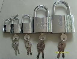 Candado Cromado 30mm Chino